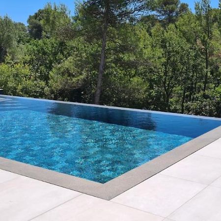 Petit Paradis Sur Golf Flassans-sur-Issole Exteriér fotografie